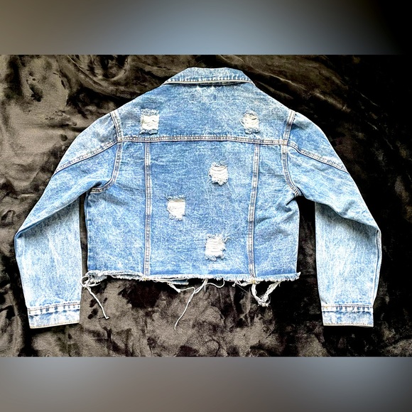 NEW!! Super Cute!! THRILL DISTRESSED JACKET!! - Picture 5 of 6